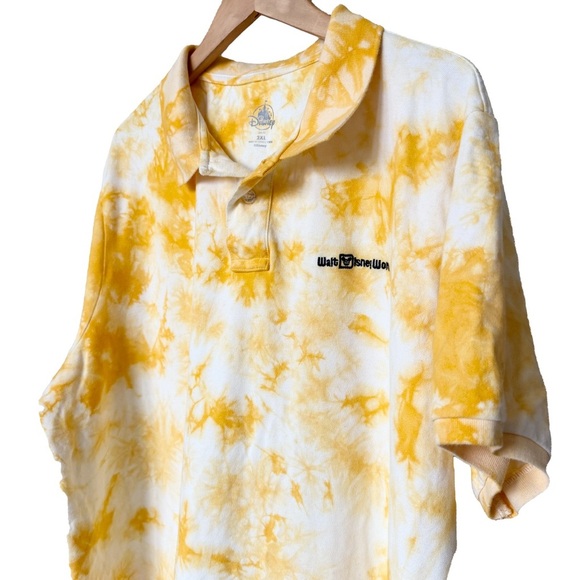 Disney Parks WDW Men's XXL Yellow Tie-Dye Slim Fit Polo Shirt Casual Stretch - Picture 2 of 12